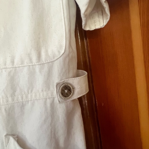 Cream Collared Jumpsuit with Relaxed Fit - Picture 5 of 6